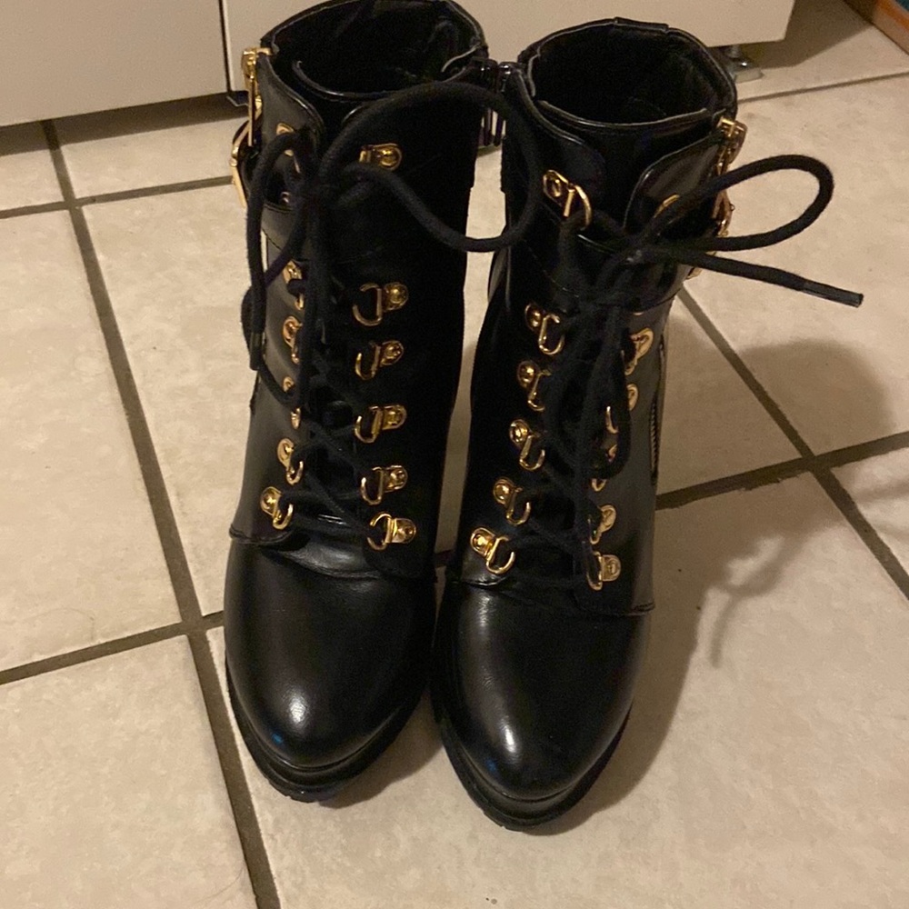 Never been worn or used